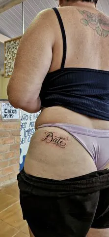 Sou uma sardinha e gosto de dar prazer
Venha me conhecer e você vai adorar 