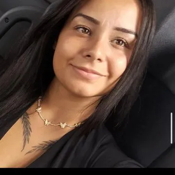 🟢✅Com local Morena, 26 aninhos 
Simpática, calma, carinhosa e muito educada.
Gosto de conversar, tratar bem e fazer companhia agradável, sem pressa e com respeito sempre 💋
Estou aqui para momentos leves, tranquilos e especiais. Venha me conhecer melhor!