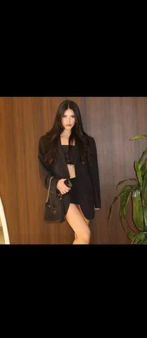 Oiii amores, estou em Anápolis por esses dias, pronta para atender vocês. Uma mineira arretada, faço oral, vaginal e anal. Venha conhecer meus pacotes e valores. 

Valores 100 oral e vaginal. *( Rapidinha)*

150 30 minutos oral e vaginal 

150,00 com anal *(Rapidinha)*

200 30 minutos com anal 

 *Massagem corporal relaxante muscular e massagem erótica com finalização ( oral, vaginal e anal ) por apenas 300,00*
Local no Jundiaí ( local discreto)