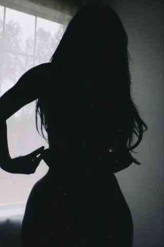  Recém separada  atrás de diversão e muito  sexo 
Toda natural, encantadora e com um papo que te prende do começo ao fim.
Sou a companhia ideal pra quem busca mais que um corpo bonito — elegância, conexão e prazer em alto nível.
Atendo homens e casais com discrição, respeito e muito carinho.

Não sou só mais uma — sou o encontro entre o prazer e a elegância.
Conversa boa, olhar envolvente, curvas de verdade e um fogo que você vai querer repetir.

📍  com  local – mas pronta pra te deixar à vontade em qualquer cenário.
          💸 Valor sob consulta💸


Atendimento somente com agendamento.

Seja educado, direto e venha viver uma experiência à altura da sua fantasia.