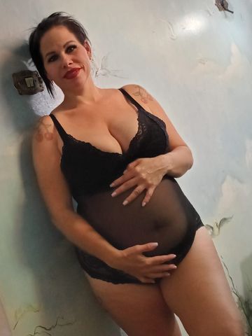 Olá amores trabalho com massagem relaxante muscular e finalização,  sou lactante realizo alguns fetiches , trabalho com vídeos chamada e Tb vídeos prontos,  confira