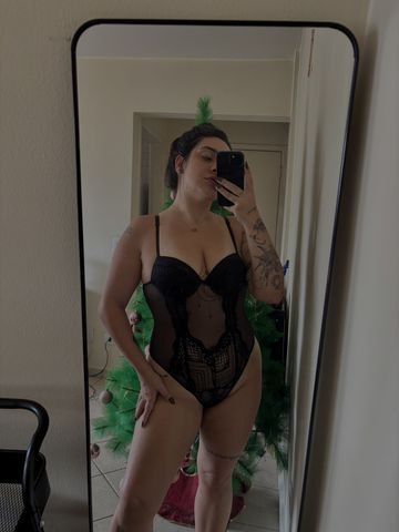 Namoradinha padrão, corpo e beleza natural, discreta, meiga e doce mas sei exatamente o que fazer para te enlouquecer. Vem?!