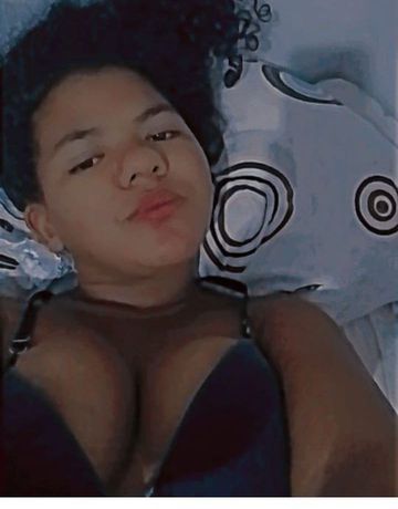 Morena baixinha cacheada do bundão musa dos desejos vem realizar os seus maiores desejos comigo nova na cidade