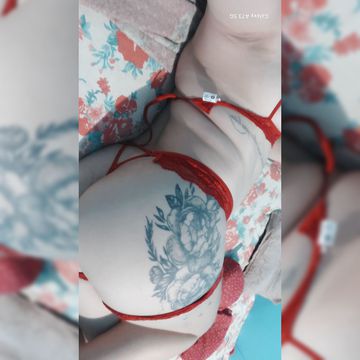 Atendo a noite inteira e durante o dia 
Faço estilo namoradinha , sou bem carinhosa 
Vim para a cidade há poucos meses 
Faço oral sem camisinha,  chupo bem lentamente,  faço vaginal com camisinha ,sei apertar o pau com a bct (pompoarismo)
Tenho o corpo bem durinho , sou bem apertada e sei fazer um oral gostoso 😋 
Faço venda de conteúdo +18 ( no WhatsApp,  e no privacy)
Tenho local com garagem no setor leste 
Proibido qualquer tipo de droga no meu local 🚫 
Garanto que não vai se arrepender 🔥 