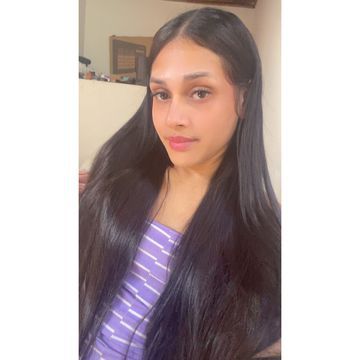 Sou novinha baixinha gostosa e gulosa  sem frescuras, faço tudo passiva ativa oque você preferir, porém trabalho então fico disponível somente um dia sim outro não ok tenho local   Desde das 09:00 até 16:00 somente no meu dia sim que é minha folga passando esse horário não saio mas ok!