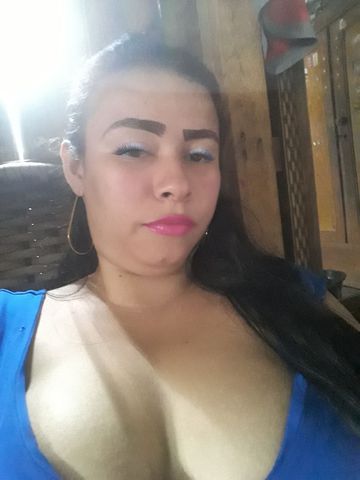 Sou branca adoro fazer amor gostoso realizo fantasia em geral saio com homens mulheres casais.