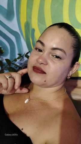 Sou carinhosa ❤️ descreta adoro ser chupada ,atendo casados solteiros e mulheres, adoro ser chupada ,pra mas informações me chama no zap 