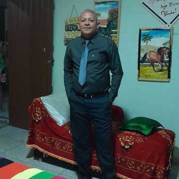 Sou um cora bem carinhoso 
Estilo namoradinho 
Atendo pernoite 
Atendo na minha casa ou motel 