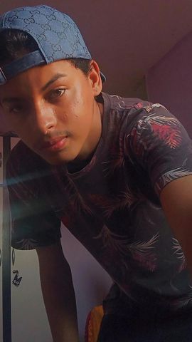 Venha conhecer Dinho novinho moreno disponível atuo como se fosse psicólogo procuro entender a sua necessidade no sexo 
Educado gentil Respeito acima de tudo