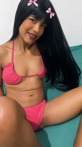Sou magrinha , seios naturais , corpinho macio adoro beija na boca estilo namoradinha não tenho pressa e nem frescura adoro pernoita 