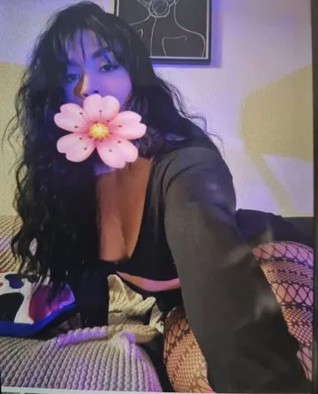 Bucetinha Apertadinha só  100,00 a Rapidinha, ja c local incluido.No João Paulo II. 
NAO FAÇO ANAL. e N atendo Casais. ATENDO APENAS NO MEU LOCAL.