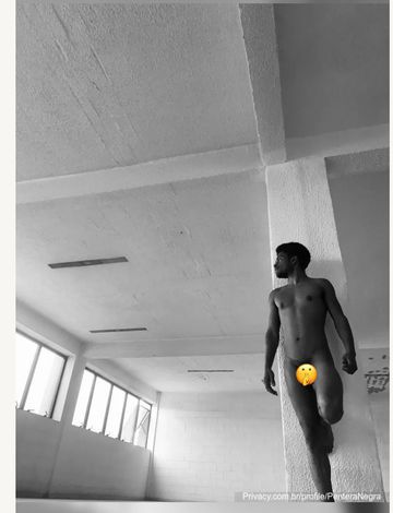 Trabalho com massagem sensual, atendo mulheres na região de São Paulo em hotel a domicílio ou no meu espaço que fica localizado no São Caetano do sul em sao paulo.
Te ajudo a sentir prazer através das minhas tecnicas de massagem 💆‍♀️ 