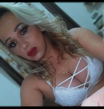 Loira safada com muito fogo para le satisfazer