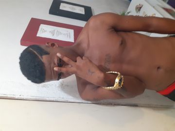 20cm preto simpático higiênico e educado.. venham conhecer realizo chamada de vídeos e tenho packs 