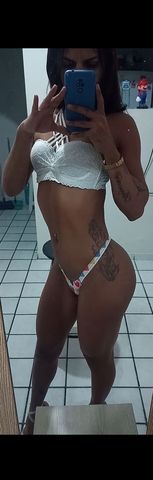 Olá me chamo layris atendo no meu local sou ativa passiva atendimento bem completinho faço massagem relaxante muscular com ventosa fotos vídeos novos no meu whatsapp
