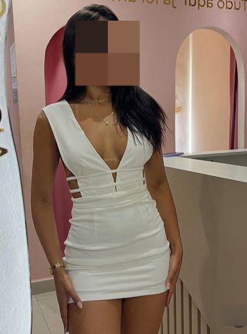 Estou prontinha pra te satisfazer..
Faço um oral guloso até o final!
Sem decepção!