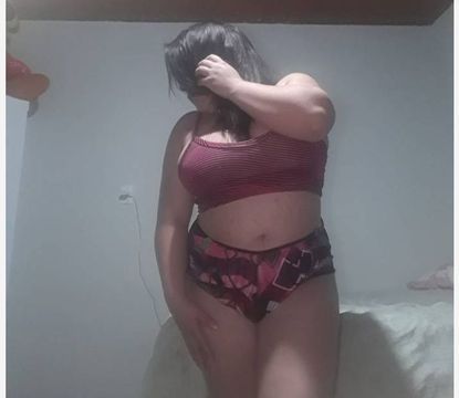Olá meus amores tudo bem vem fazer um programinha com essa baixinha fofinha fogosa que adoro ser socada de 4 tenho local próprio com banho toalha camisinha incluso no valor combinado pelo whatsapp local tranquilo pra vc ter uma gozada gostosa 