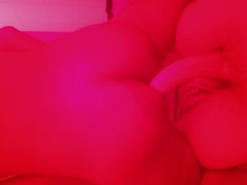 Atendo a qualquer dia e hora. No momento so tenho local de dia. É só marcar, faço um preço bacana. 