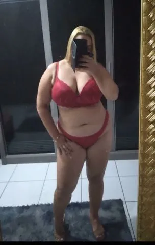 Amanda Kallyfa  375734
