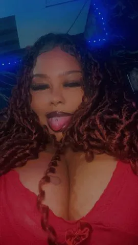 Venha conhecer essa bbw aqui estou pronta pra te satisfazer venha gosar gostoso 