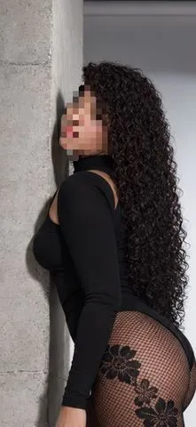 SOU UMA PUTINHA BEM SAFADINHA LOUCA PRA TE SATISFAZER E TE FAZER GOZAR. FAÇO ORAL BEM BABADINHO E VAGINAL GOSTOSO.

