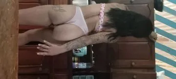 Olá sou morena magra carinhosa 