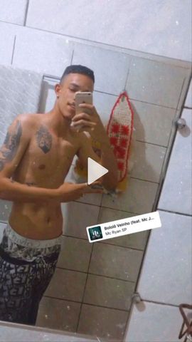 homens Goiânia - GO 20 anos Moreno, tatuado, cheiroso, educado e disposto a realizar seus maiores desejos
