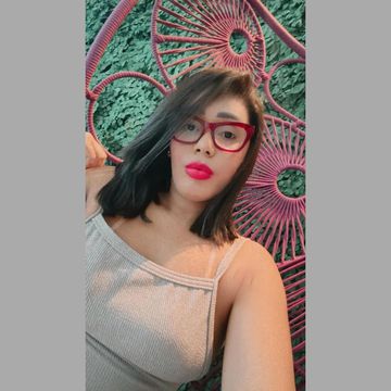 Oi , amor. Tenho seios naturais, vagina cheirosa, pernas grossas, bunda grande e macia. Estou bronzeada, deliciosa e bonita de rosto. Meu anúncio é verificado pelo próprio site, tenho selo de verificação e vídeo de verificação. Aqui é sem enganação, zero golpe. Comigo você pode confiar, inclusive tenho comentários de clientes com quem já saí! Meus atendimentos são bem tranquilos, sem pressa e sem agonia. Chego, converso, faço uma pequena massagem e vou fazer um amor gostoso com você. Você irá amar. Infelizmente, não tenho local próprio. Atendo em motéis, hotéis, pousadas, flats de clientes e domicílios de clientes. Também vou ao seu local de trabalho ou em caminhões grandes, cobrando uma taxa extra. Formas de pagamento: Pix, dinheiro e cartões. Vou a cidades próximas também. Marque seu horário comigo pelo meu WhatsApp. Abaixo tem minha tabela de cachês para você escolher uma opção. Fiquem à vontade.

Horário de atendimento:
Das 11:00 às 01:30 hora