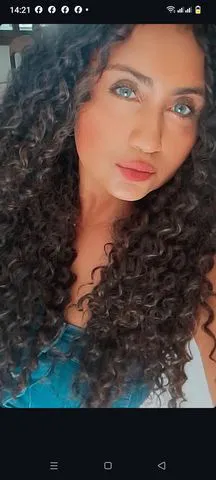 Sou uma  acompanhante bonita cheirosa educada