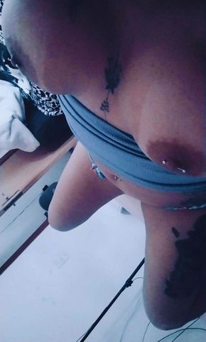 Branquinha tesuda  353150