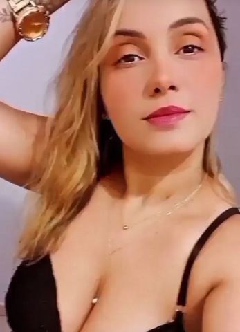 Camila Mendes  206828