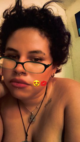 As delicinhas dos conteúdos vídeo chamada só para quem tem interesse de conhecer o nosso trabalho para entrar em contato com a gente e também atender o presencial coisa de Salinas Capanema se passagem nós vamos até vocês quem compra conteúdos a gente dá uma quebradinha no atendimento ou então já ajuda na passagem