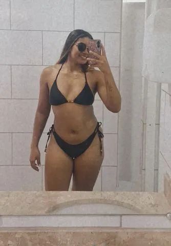 Olá, meu nome é Julia, tenho 23 anos e moro em imperatriz , Brasil. Sou uma acompanhante magra, alta e morena, e estou ansiosa para conhecer pessoas interessantes. Novinha, carinhosa e um sexo muito gostoso. Estou disponível para encontros em hotéis, domicílio ou em local próprio, Ofereço serviços de namoradinha, massagem erótica, atenção à deficientes físicos e até mesmo despedida de solteiro. Estou sempre disposta a atender às necessidades e desejos de quem me procura, garantindo um atendimento de qualidade e muito prazer. Entre em contato comigo e vamos tornar nossos encontros verdadeiramente especiais. Estou aguardando ansiosamente por você.