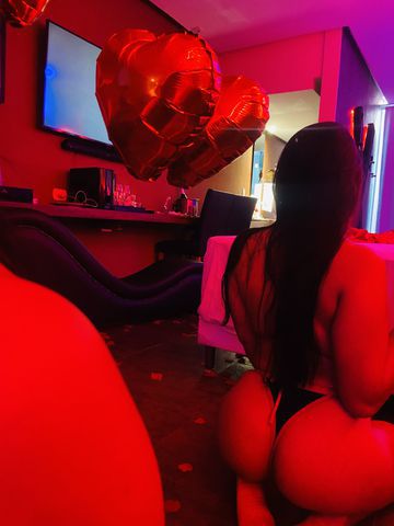 Sou um menina nova cheirosa bonita e com um corpinho gostoso que vai lhe fazer delirar, venha passar um tempinho bem gostoso comigo 🔞🔥