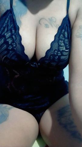 Disponível todos os dias, com horário agendado, meu nome e Mya sou morena, simpática, carinhosa, educada, extrovertida , ofereço hum atendimento completinho estilo namoradinha, aceito finalizar na minha boca, caso queira podemos combinar o valor dependendo do q vc propõe, faço massagem, realizo feitiçhe, adoro hum 69 , tenho hum oral diferenciado sem pressa ,meu local e tranquilo, confortável e discreto com garagem atendo sozinha, sou tranquila, se esse for o perfil que vc procura mim chame pra mais informações e ver a tabelinha de preços no whatsapp 