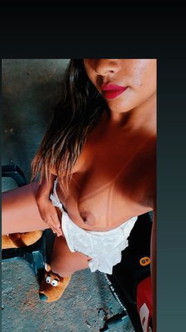 Estou disponível, no bairro populares, eu Cobro 200 uma finalização oral e vaginal comcamisinha, , não trabalho com hora e não faço anal... esse valor é só p atender no meu local ..

Sou carinhosa, bem tranquila no atendimento

Sou casada, atendo sozinha em hotel, motel, a domicílio... cobro taxa de atendimento...

Atendimento também. Com meu marido ... se o cliente quizer , contrata p fazer manager

Aguardo vcs bjos