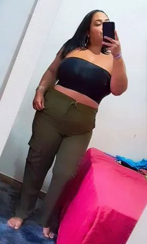 Atendo em Hotel, Motel ou ate mesmo no seu carro! 
1 hora livre oral e vaginal 150,00
1 hora livre oral vaginal e anal 180,00
Pau grande 200,00
Oral 100,00 no meu local 120,00
Trabalho com beijo grego, adicional claro. massagem relaxante, oral, vaginal, anal. 

Sobre mim 
Sou gordinha, branquinha, cabelos médios preto, peitos grandes, bumbum grande, buceta grande. 
Sou bem tranquila no meu atendimento.
Caso o cliente não possa me buscar, ele paga o deslocamento de ida e volta
Tenho local, fica em um apartamento em prédio principal na fazenda grande 3