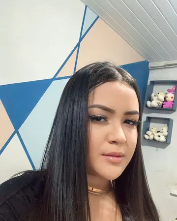 Olá meu amor, me chamo Juliana estou cheia de tesão e bem fogosa para te satisfazer e te dá muito prazer, vem me contratar e realizar o seus desejos sexuais, gozando bem gostoso comigo!!!
Sou recém chegada na cidade e estou procurando bons momentos. Afim de sair da rotina e gozar gostoso? Me chama no wthassap amor!