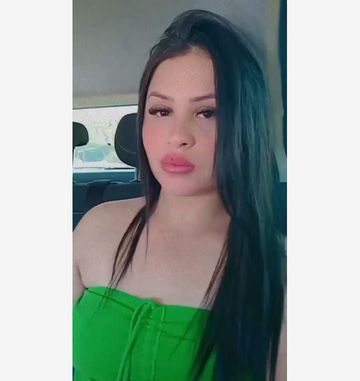 Vocês irão amar me conhecer, me chamo Melany, uma belíssima acompanhante e massagista, no estilo ninfetinha safada, sou quente e tenho a pele macia.

Meu atendimento é sensacional, sou bem depiladinha e garanto que irá amar sentir todo o fogo que tenho para te oferecer, atendo homens e casais, então aproveite para vir passar esse tempinho comigo.

Estou pela primeira vez na cidade de Bauru SP, somente alguns dias então aproveite para me chamar no telefone (41996557041) q está no site para agendarmos esse encontro, garanto não decepcionar, beijinhos!!