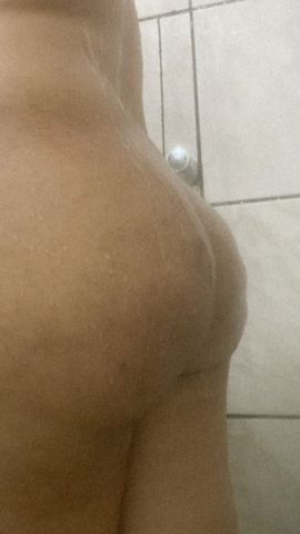Bumbum guloso, estou aqui para realizar seus desejos.😈🔥