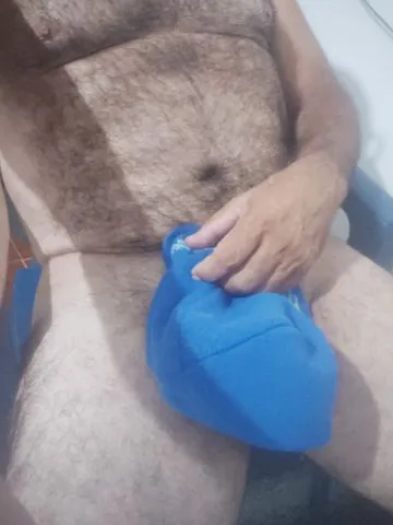 Maduro viril ,sem vícios,discreto,grossa,cabeçada, cheia de leite,Posso 24 por dia só combinar antes.
Moteil prox ao shopping grande Rio. 