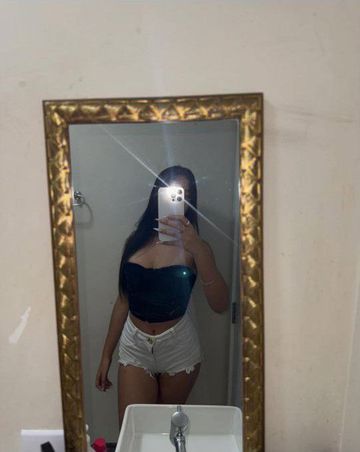 Sou bem safadinha e liberal no meu atendimento venham conferir a garota mais completa da cidade faço anal faço oral babadinho sem capa e sem frescuras meu atendimento é bem calmo não tenho pressa
