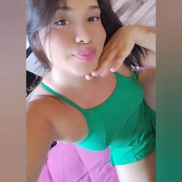 Sou uma pessoa meiga, simpática e de energia boa, que gosta de proporcionar momentos agradáveis, leves e especiais. Valorizo o respeito, a boa conversa e a conexão verdadeira. Gosto de conhecer pessoas educadas, tranquilas e que saibam aproveitar um momento com carinho e atenção. Prezo pela discrição, pelo bom senso e por um clima confortável, onde ambos se sintam à vontade. Cada encontro é pensado para ser único, com leveza, cuidado e uma troca agradável.