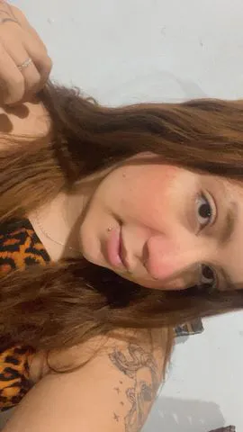 Venha se divertir comigo e gozar gostoso realizo fetiches, trisal, o que desejar, aqui você vai se divertir, 1h 300$ duas 600$ chamada de vídeo 30$, conteúdos 50$, vários vídeos transando e oral, faço vídeo personalizado 