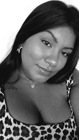 Me chamo Nick apertadinha sou uma morena natural cavalona atendimento completo e local discreto , oral babadinho atendimento tranquilo 