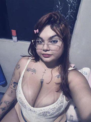 Sou a Sabrinexz, tenho 20 anos, educada, cheirosa e muito atenciosa.
Ofereço uma companhia discreta, intensa e sem pressa, perfeita para quem busca prazer, conversa boa e momentos únicos.
Gosto de agradar, sou carinhosa e safada na medida certa 😈
Atendo com total higiene, respeito e descrição.
Venha viver uma experiência deliciosa comigo — você vai querer repetir.