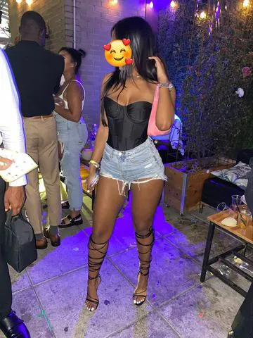 Sou para homens gentil, só saio pelo meu preço,só chama se realmente tiver interesse!🤫