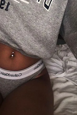 Ola Sua Mulata Gulosa estar On! 
Tomo seu leitinho Gostoso , Sem deixa cair uma Gotinha , Faço oral Natural e garganta Profunda 
Anal Sem frescura, Bucetinha suculenta e apertadinha 

Local Tranquilo e Discreto! 