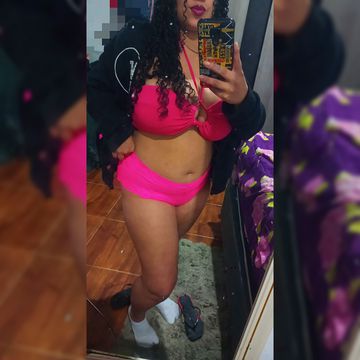 Baixinha morena que adora namorar estou te esperando 🥰