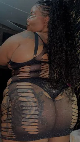 Bbw tatuada com um boquete molhadinho 